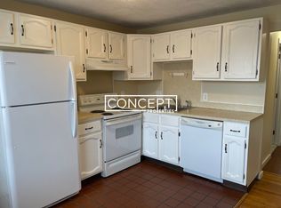 31 Chelsea St APT 3, Boston, MA 02128