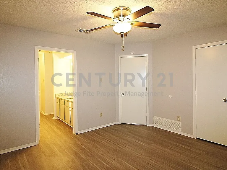 1705 Fitzgerald Ct — Photo 7