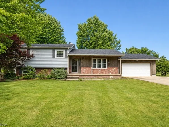 7840 Sumner Rd, Thompson, OH 44086
