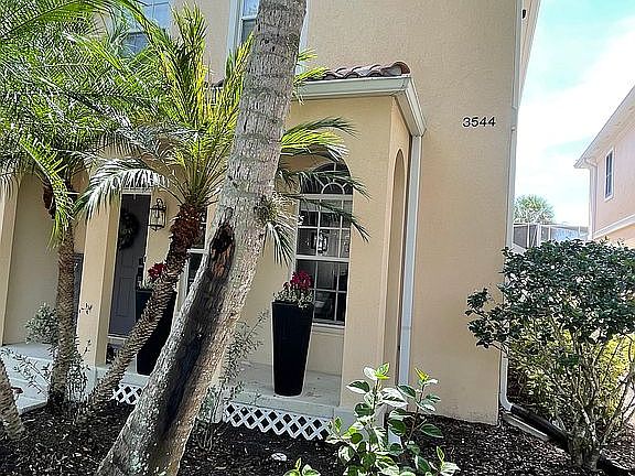 3rd image of 3544 Islandwalk Cir