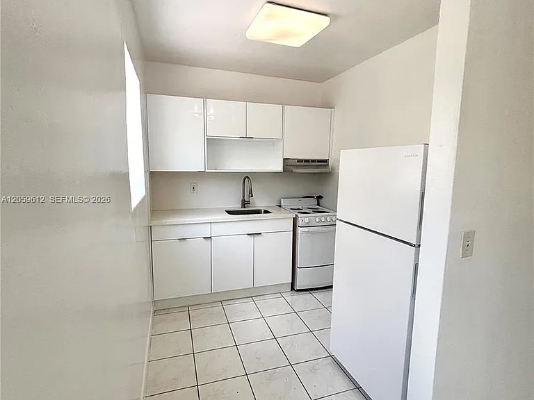 31 Navarre Ave #9 — Photo 2