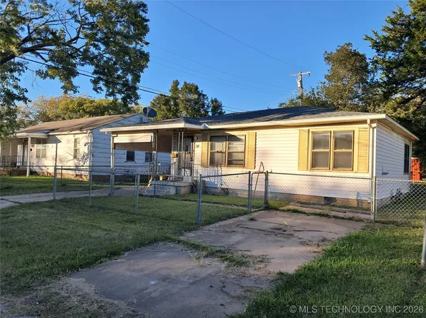215 9th Ave SE, Ardmore, OK 73401