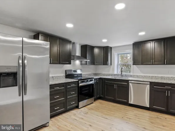 19 W Church St, Williamsport, MD 21795
