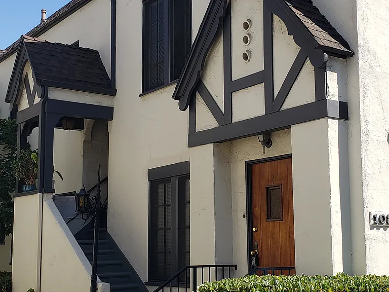 108 Roswell Ave #1 — Photo 16