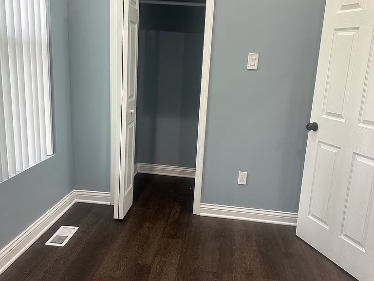 5313 S May St — Photo 6