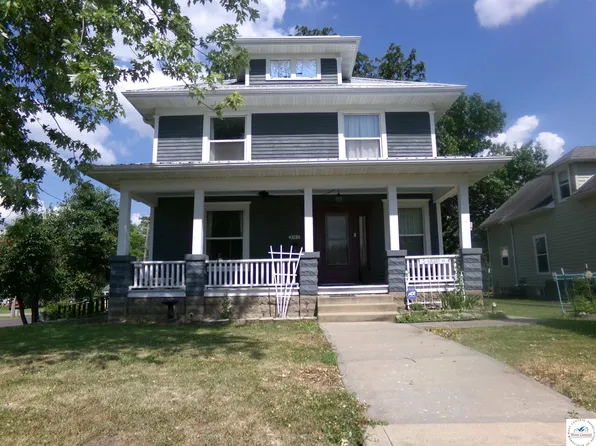 301 S Locust St, Sweet Springs, MO 65351