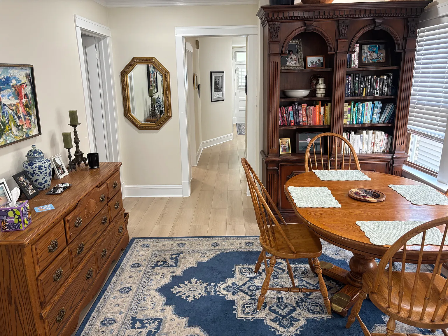 3 bed, 1300 sqft, $1,300 — Photo 3