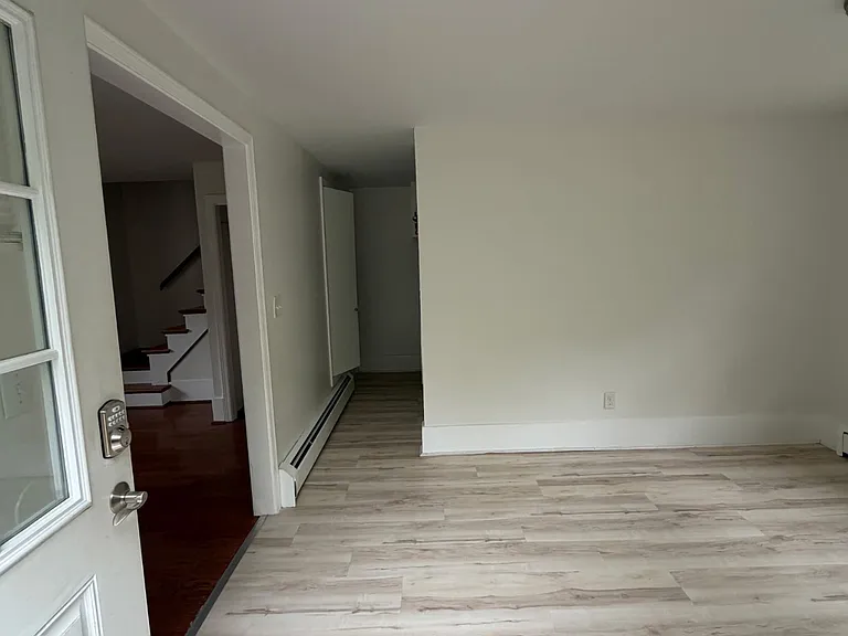 246 Bonin St #1 — Photo 3