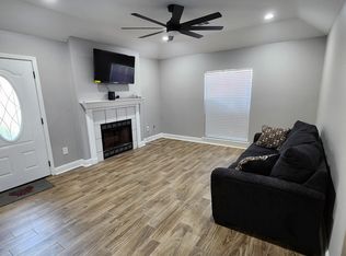 1825 Lee Dr, La Place, LA 70068