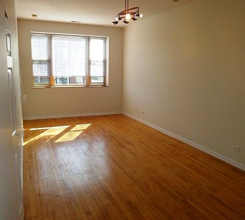 4th image of 2216 W Chicago Ave APT 3F