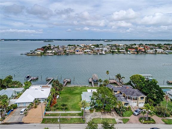 5th image of 849 Bay Esplanade