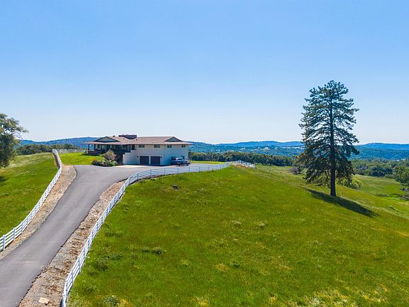 2nd image of 9325 Fraguero Rd