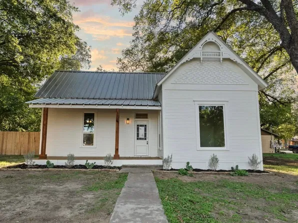 307 S Avenue D, Clifton, TX 76634