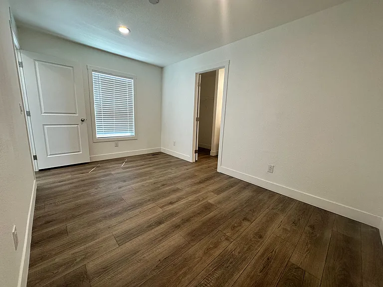 2060 N Ctr #381 — Photo 14