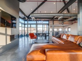 100 W 5th St PH 9B, Long Beach, CA 90802