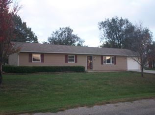 300 N Sunset St, Lebo, KS 66856