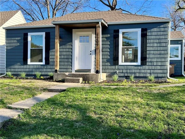 1209 E 25th Ave, Kansas City, MO 64116