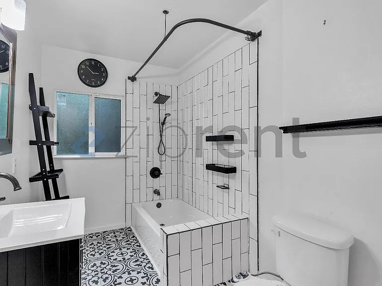 3404 Delaware St #3400 — Photo 8