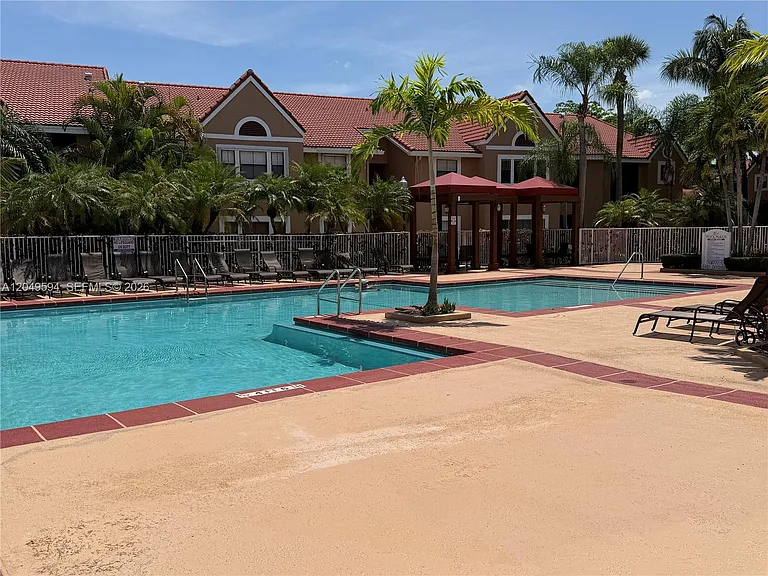 15560 SW 104th Ter #611 — Photo 39