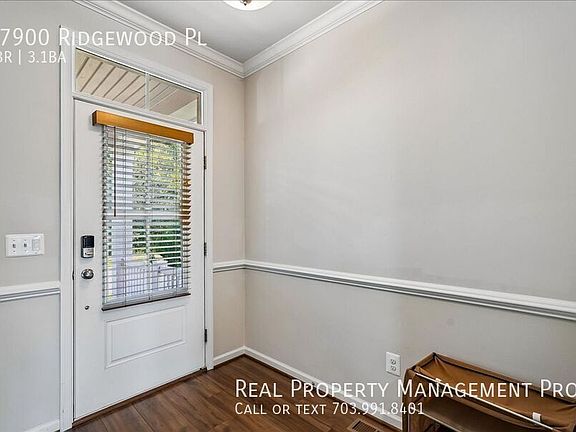 3rd image of 17900 Ridgewood Pl