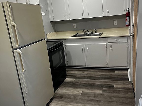 2nd image of 615 Cedarwood Dr #17602155