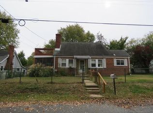 1389 Bayside Dr, Edgewater, MD 21037