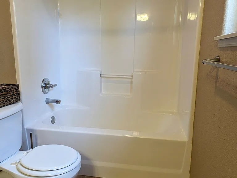 Private full bathroom