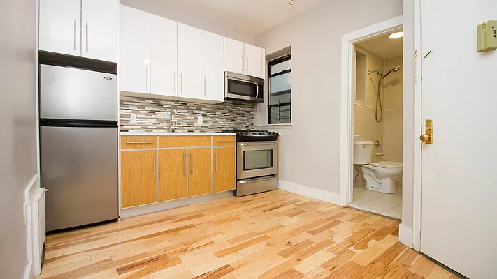 Rented by Nooklyn NYC LLC | media 7