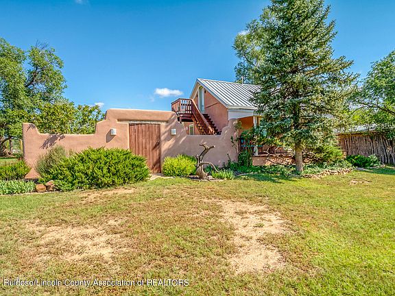 3rd image of 419 White Oaks Ave