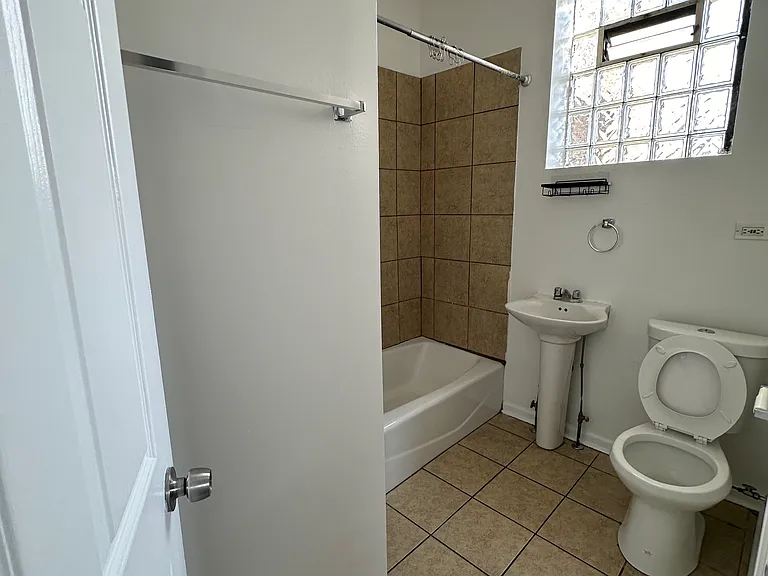 3005 W 19th St #3E — Photo 11