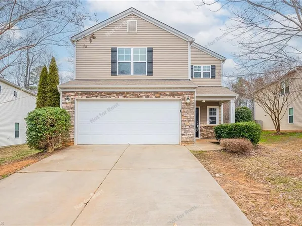 111 Norwood Ct N, Mebane, NC 27302