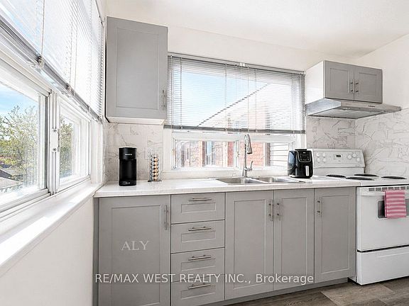 4th image of 321 Caledonia Rd