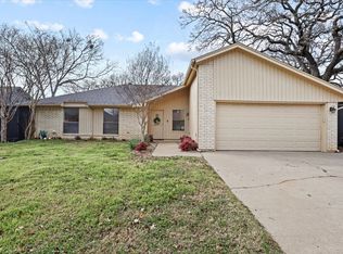 5124 Red River Dr, Arlington, TX 76017