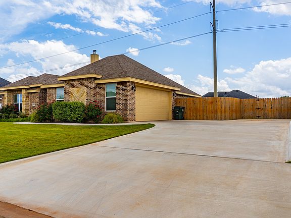 3rd image of 5017 Velta Ln