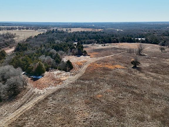 4th image of 10 N 3330th Rd