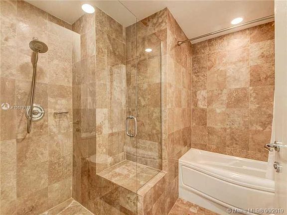 4th image of 300 S Biscayne Blvd Fl 14