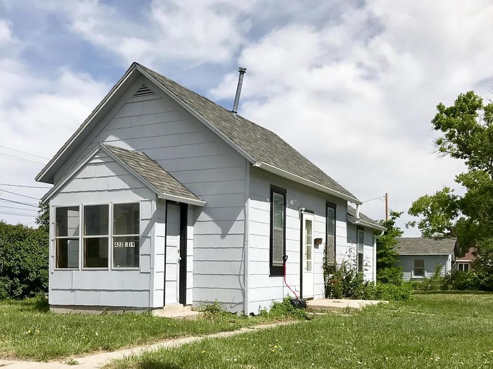 1st image of 422 E 19th Ave