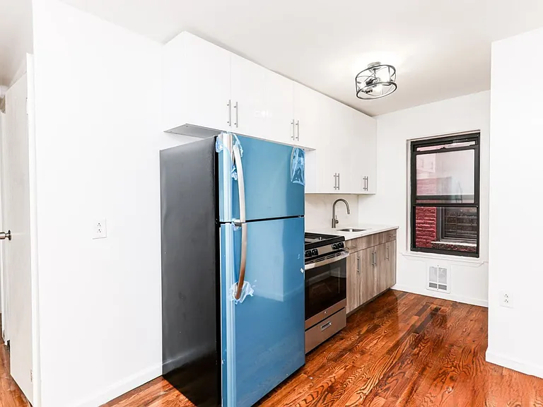 53 Clifton Pl #3D — Photo 4