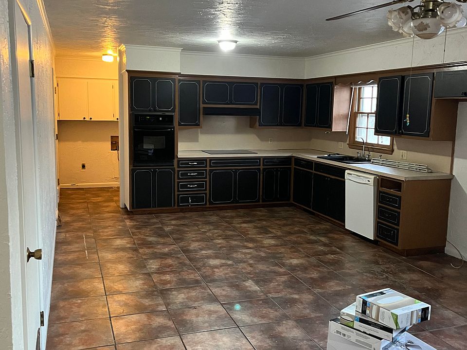 2nd image of 2503 S Ferguson Ave