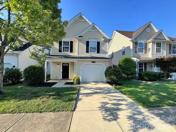 2638 Rozzelles Landing Dr, Charlotte, NC 28214