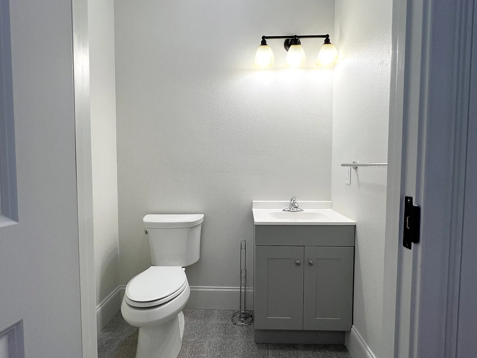 244 E Park Ave - 201 — Photo 4