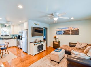 107 Bishops Rock Rd, Hopatcong, NJ 07843