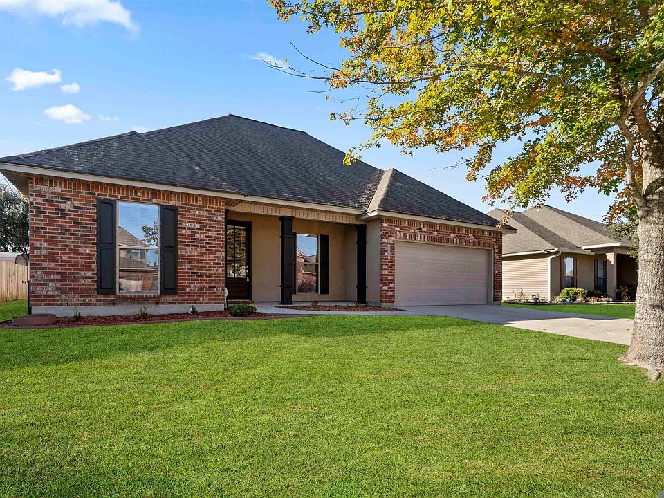 1st image of 20015 Bur Oak Dr
