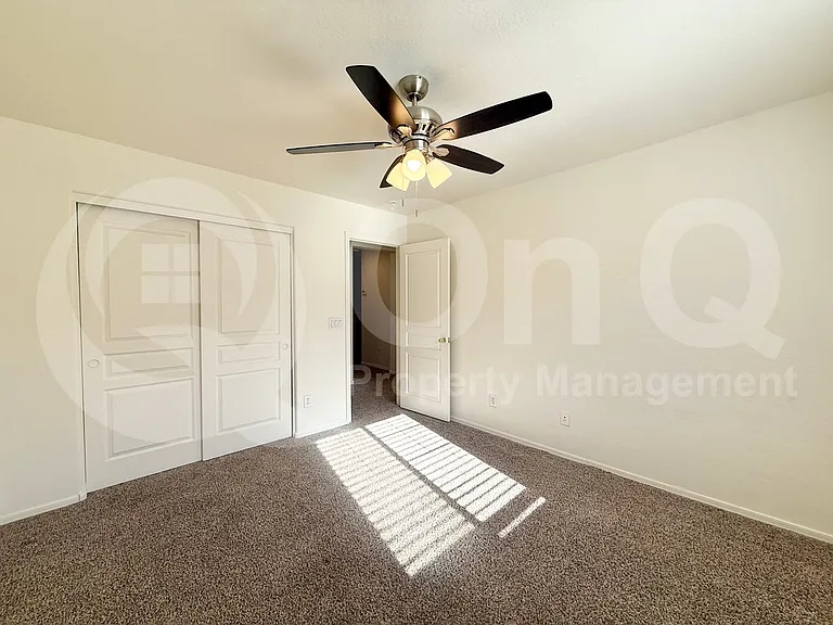 3834 E Santa Fe Ln — Photo 17