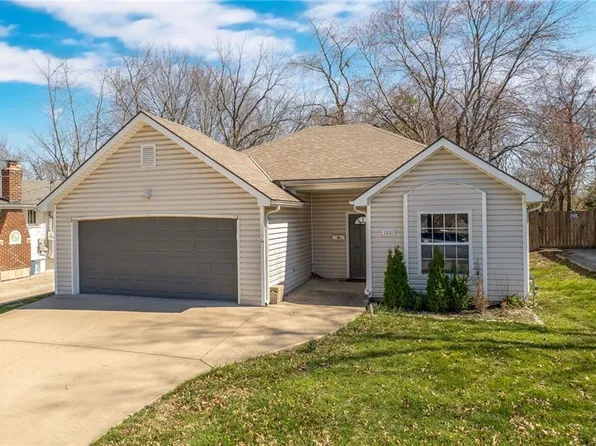 1231 S Liberty St, Independence, MO 64055