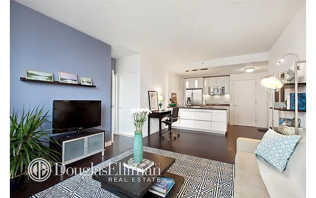 Sold by Douglas Elliman | media 8