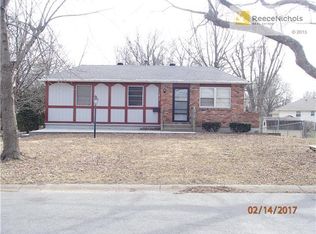 1813 SW 2nd St, Lees Summit, MO 64081