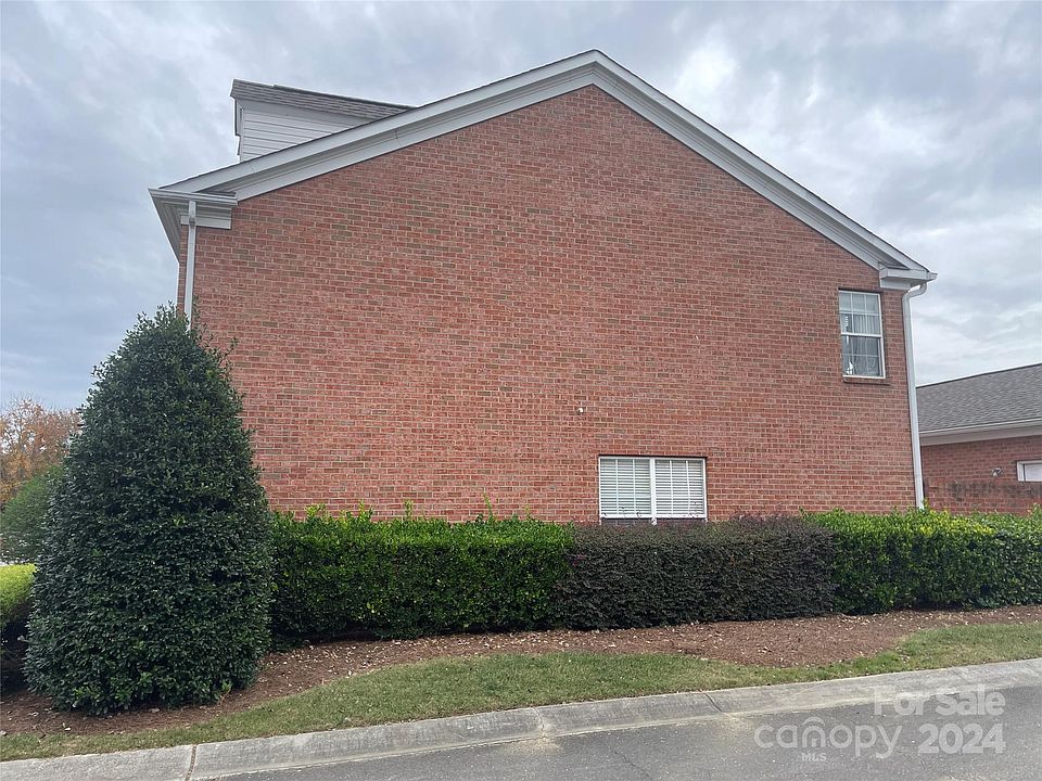 2nd image of 7000 Creft Cir