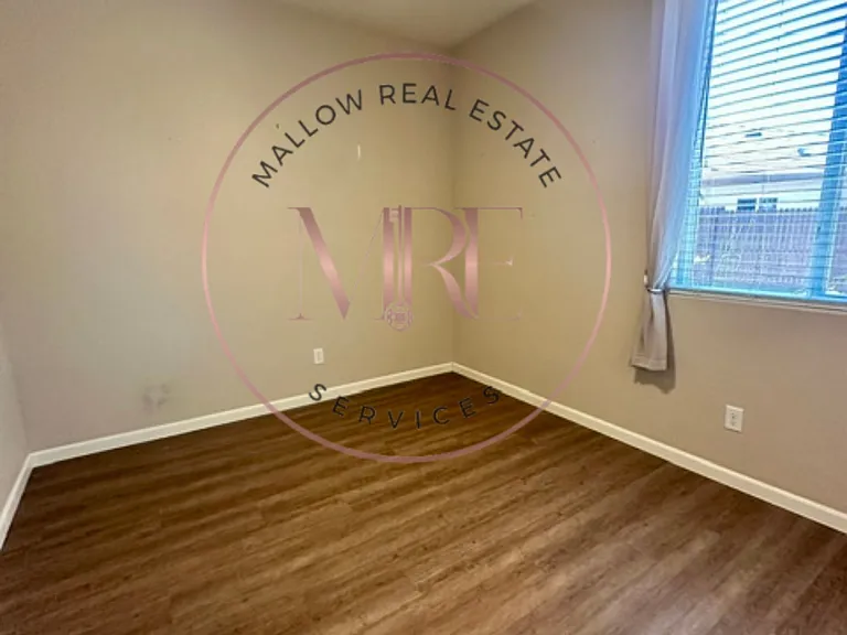 2465 Aberdeen Ct — Photo 7
