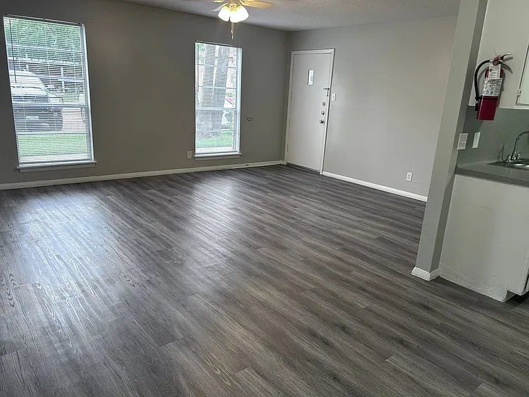 McIntyre Apartments — Photo 46
